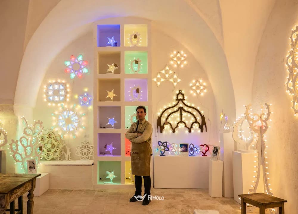 Famolo - Laboratorio di gruppo per progettare e realizzare luminaria su misura