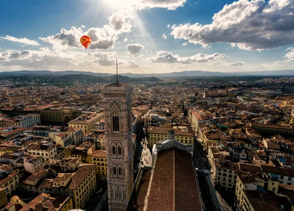 Famolo - Firenze dall'alto: volo privato in mongolfiera con pavimento trasparente