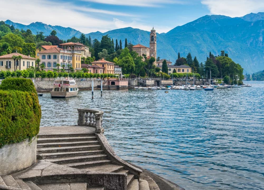 Famolo - Esperienza al tramonto a Varenna: tour in barca sul Lago di Como
