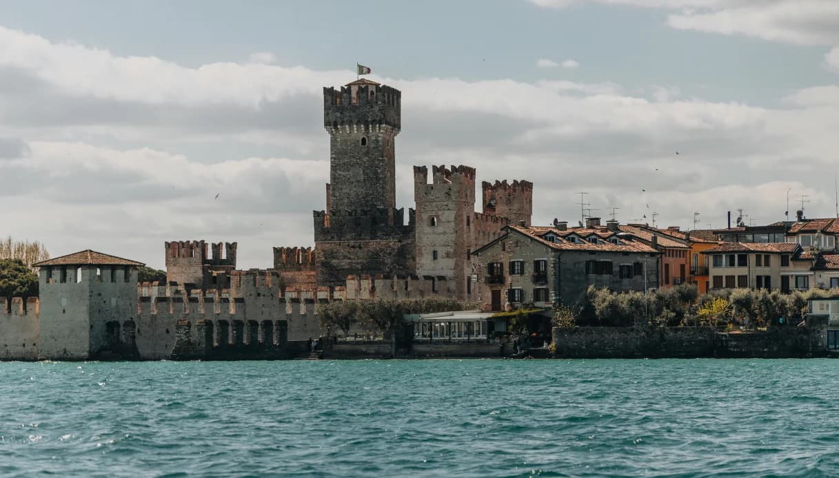 Weekend relax sul Lago di Garda in inverno: 10 idee tra terme, borghi e benessere